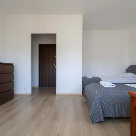 A Comfortable 600 M From The Practical Interiors For 3 People By Renters Апартаменты Сопот